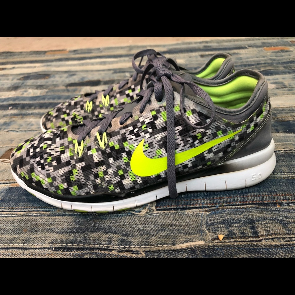 Brand new condition Nike tenni shoes !